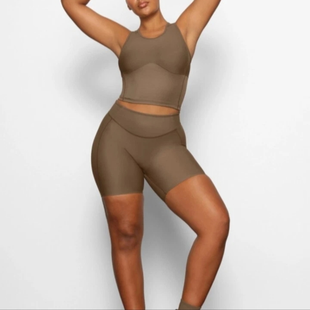 SKIMS Nude Performance Gym Set S M